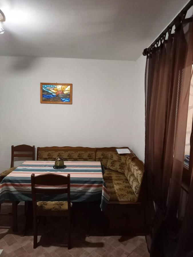 Old Town Apartment มูร์แตร์ ภายนอก รูปภาพ