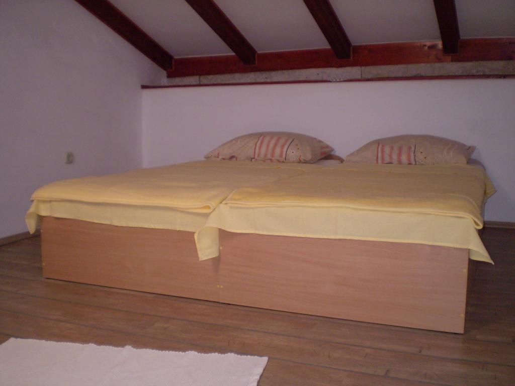 Old Town Apartment มูร์แตร์ ภายนอก รูปภาพ